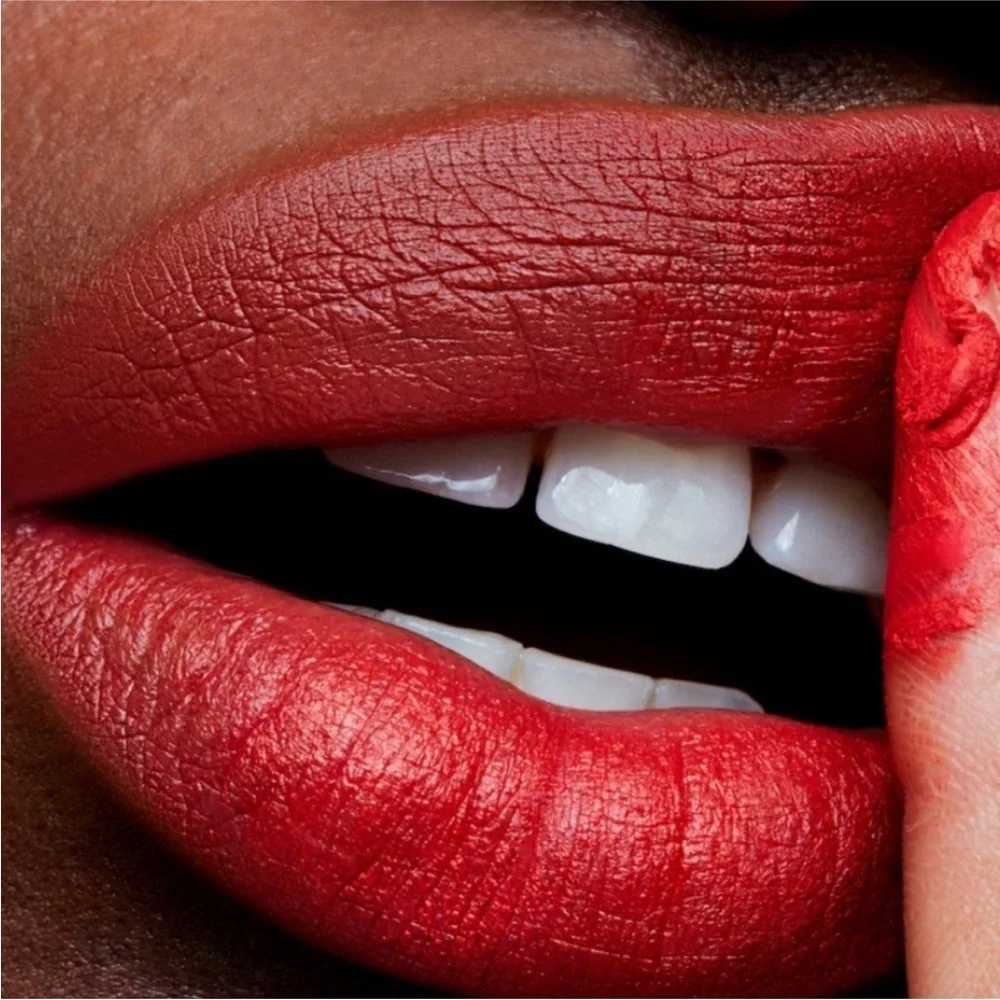 MAC Cosmetics Retro Matte Lipstick in Dangerous (702) NIB